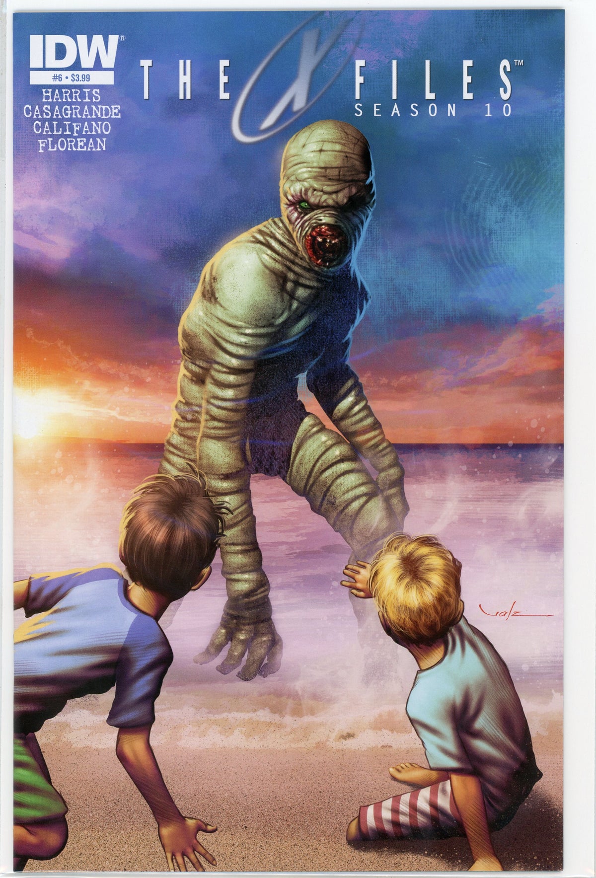 THE X-FILES SEASON 10 #6 NM TERRIFYING COVER BEAUTIFUL SHINE