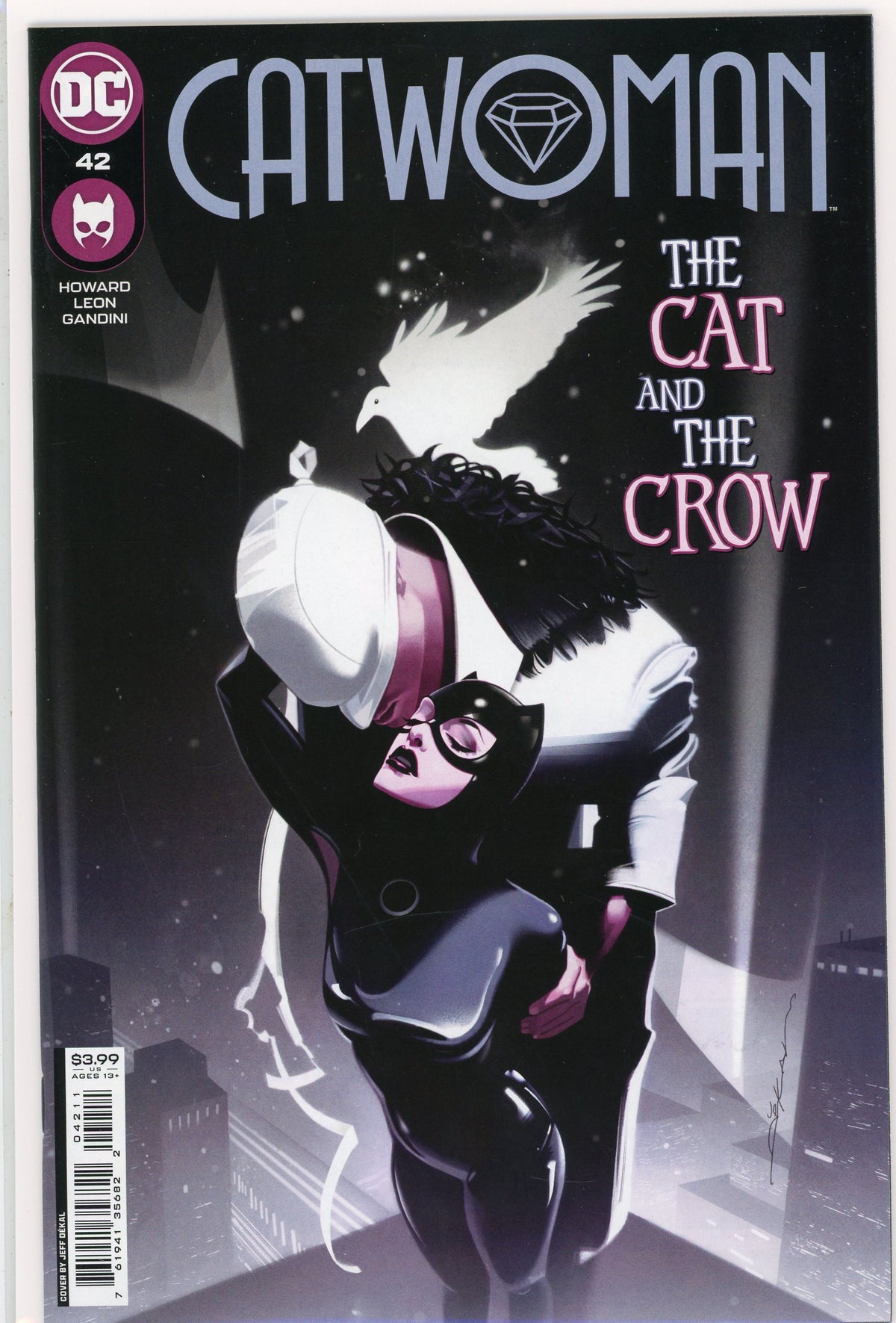 CATWOMAN #42 NM CLASSIC KISSING COVER EXCEPTIONAL SHEEN