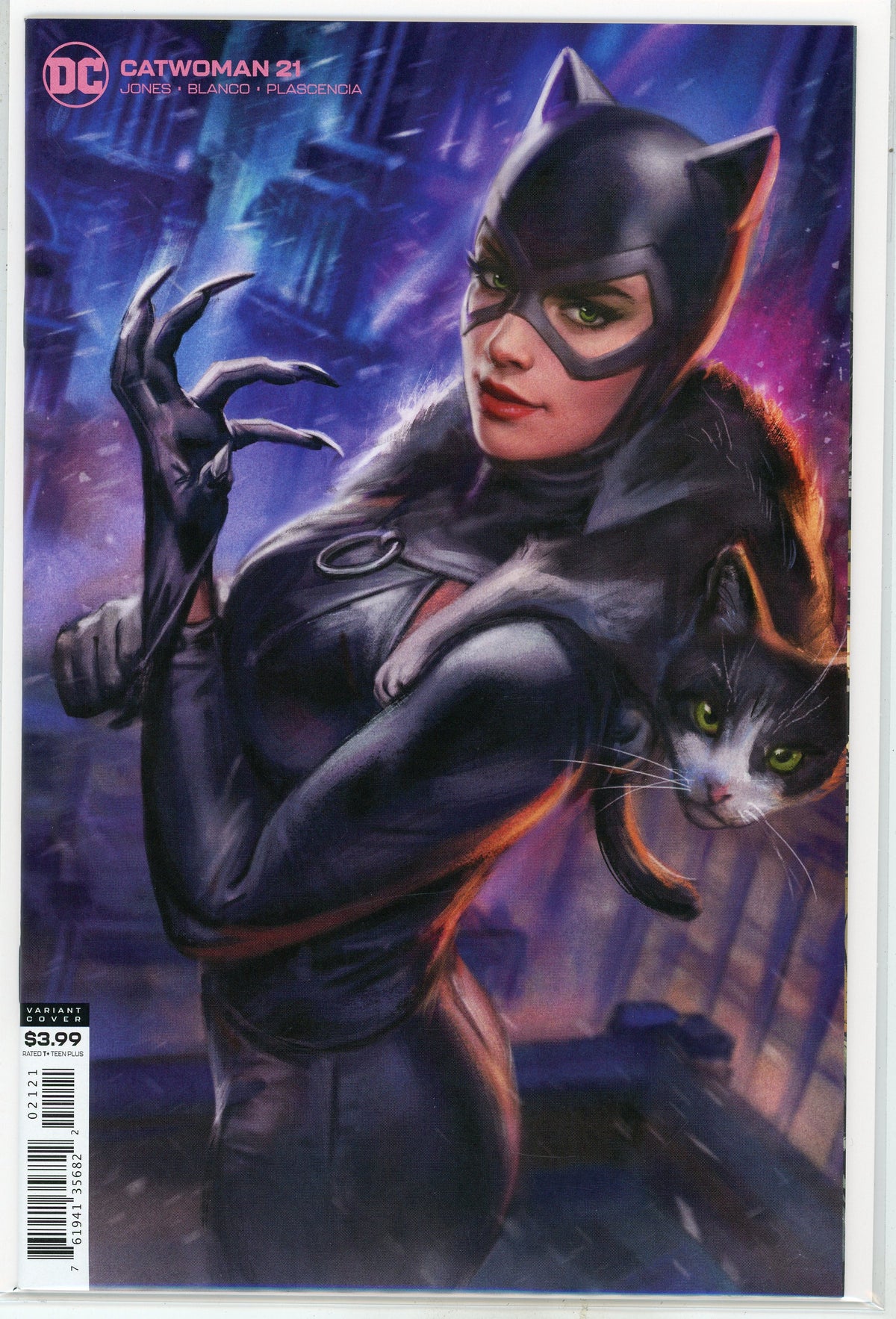 CATWOMAN #21 NM VARIANT ED. SEXY COVER OUTSTANDING SHEEN